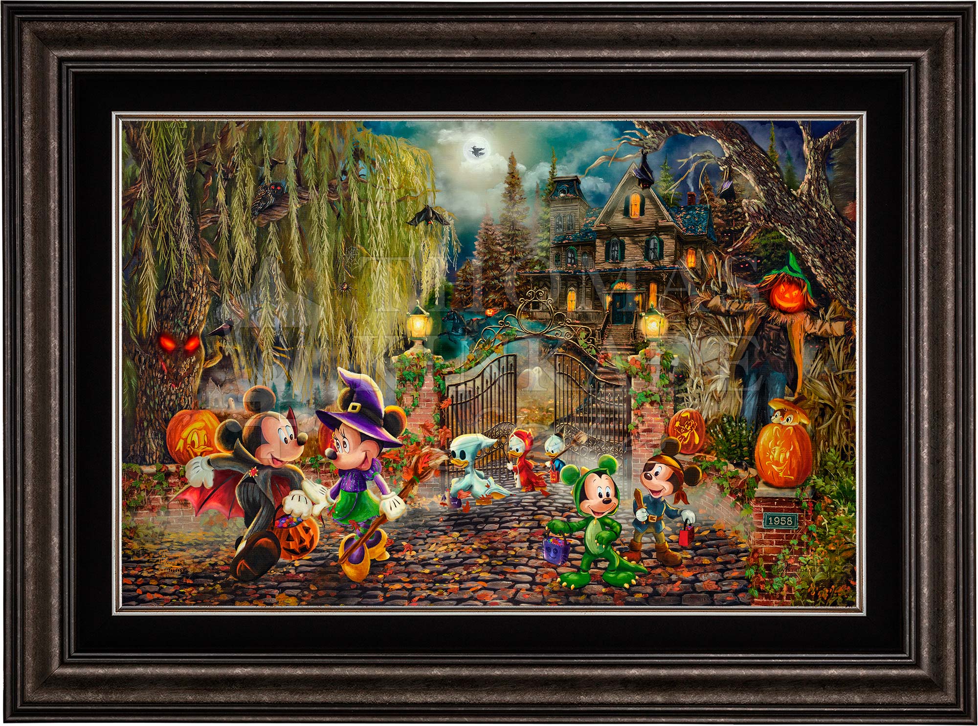 Mickey and Minnie Halloween Fun