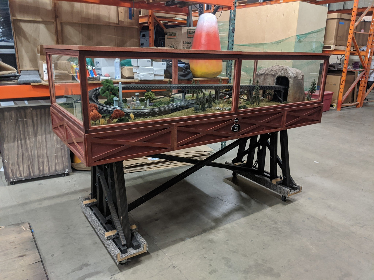Custom Figure 8 Model Train Set