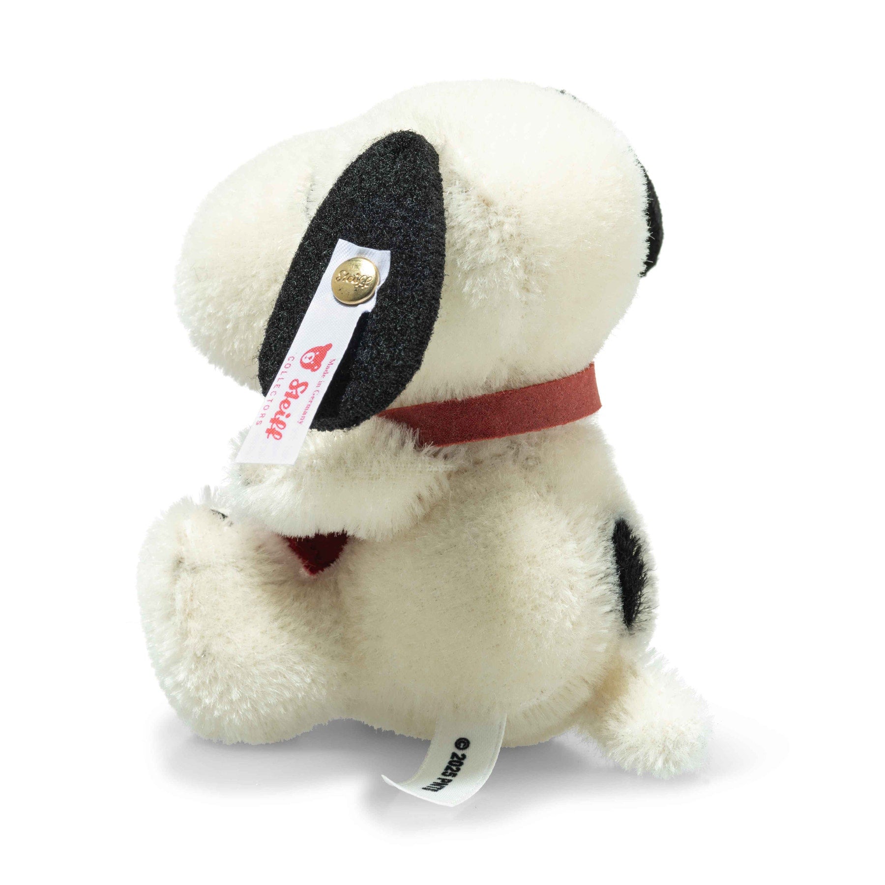 Steiff Miniature Snoopy with Heart – Stage Nine Entertainment