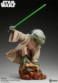 Yoda Legendary Scale Figure