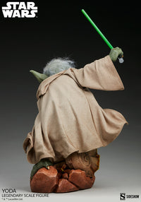 Yoda Legendary Scale Figure