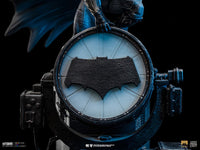 Batman On Batsignal Deluxe 1:10 Scale Statue