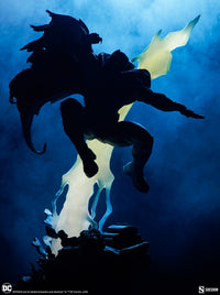 Batman The Dark Knight Returns Premium Format Figure