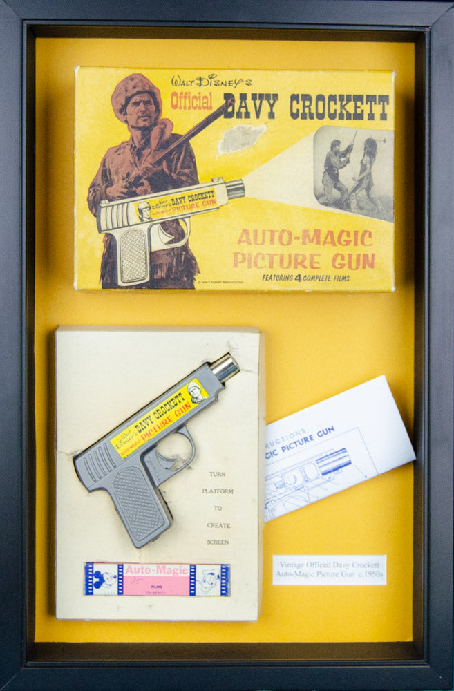 Davy Crockett Auto-Magic Picture Gun – Stage Nine Entertainment