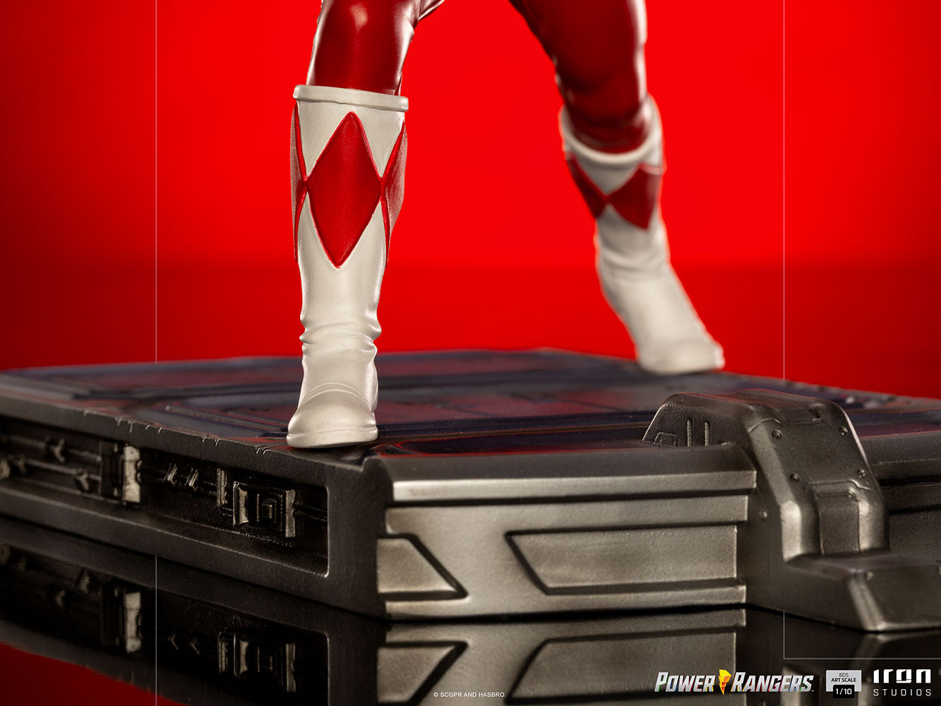 Power Ranger 1:10 Scale Figure - Red