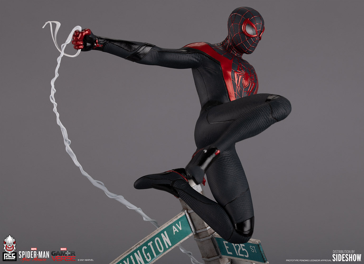 Miles Morales 1:6 Scale Diorama