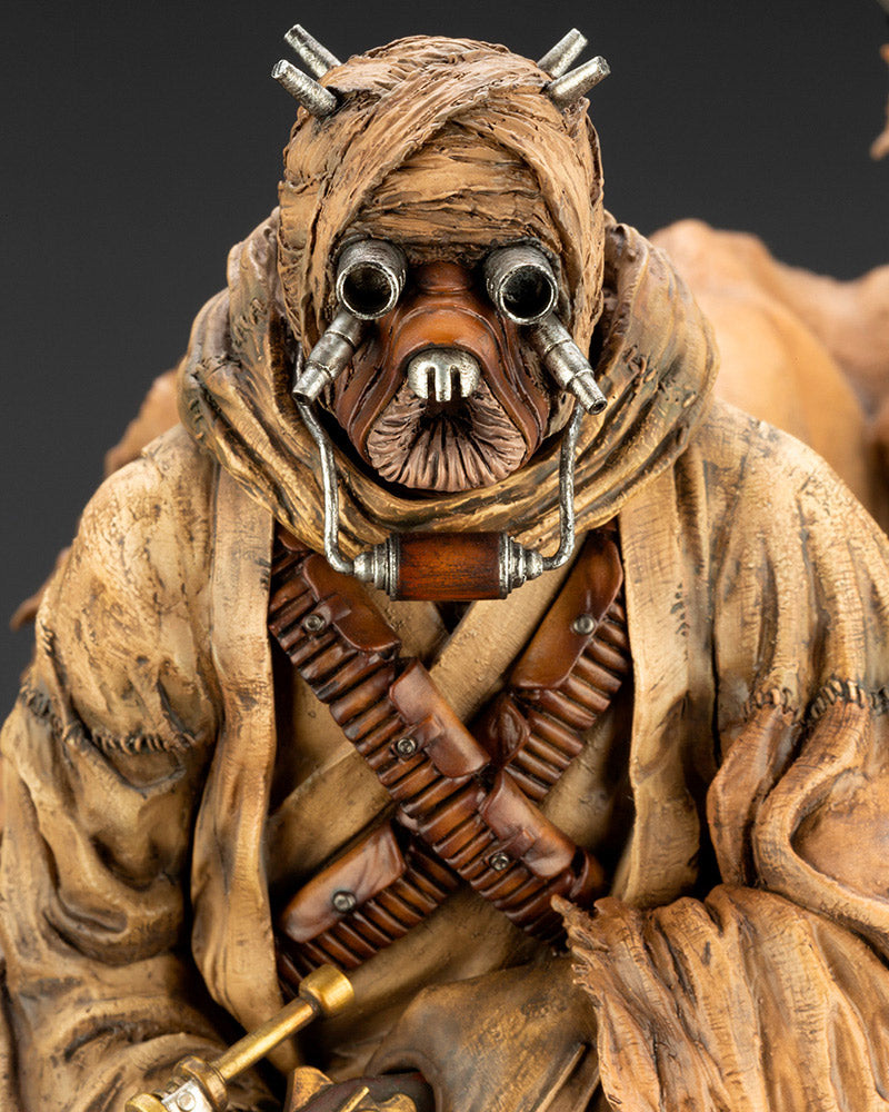 ARTIST SERIES TUSKEN RAIDER ART FX STATUE